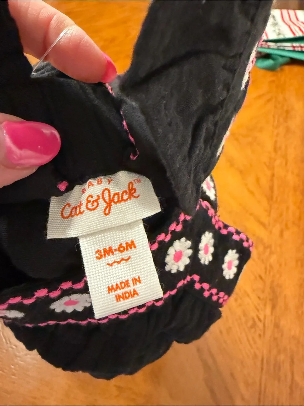 Cat & Jack Black Baby Girls 2-Piece Set with Pink & White Daisy Trim